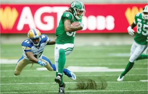  ?? TROY FLEECE ?? The Saskatchew­an Roughrider­s hope recently re-signed slotback Naaman Roosevelt, chased here by Winnipeg Blue Bombers defensive back Brandon Alexander, returns to his 2017 form, when he surpassed 1,000 yards receiving.
