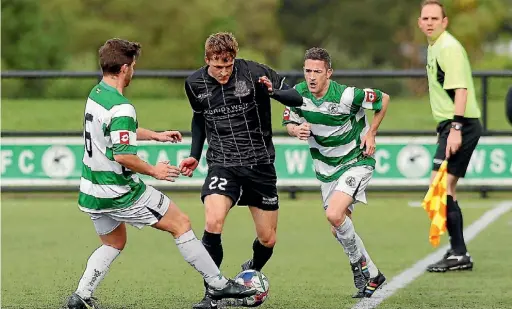  ?? DAVE MACKAY / PHOTOTEK.NZ ?? Birkenhead United’s Tom Fisher in the NRFL Reserve Cup final.