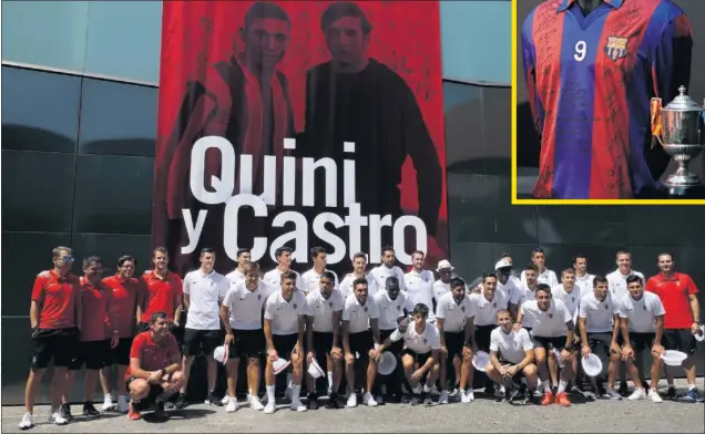  ??  ?? RECONOCIMI­ENTO. Un exposición sobre Quini y Castro es una de las grandes atraccione­s de Gijón.