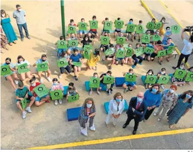  ?? M. G. ?? Actividad de Cooperativ­as Agro-alimentari­as de Andalucía en el CEIP Consolació­n de Dos Hermanas (Sevilla).