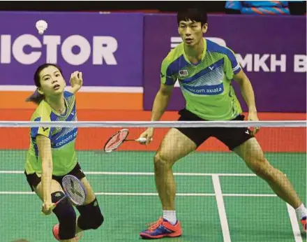  ??  ?? Mixed doubles partners Chan Peng Soon (right) and Goh Liu Ying will face China’s Zheng Siwei-Huang Yaqiong in the semi-finals of the Indonesian Masters in Jakarta today.