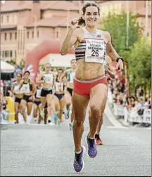  ?? FOTO: EFE ?? La atleta de Banyoles empezó en el atletismo en la Jean Bouin