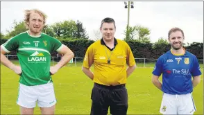  ?? (Pic: P O’Dwyer) ?? Referee Aidan Hyland with captains Dave Pyne (Glanworth) and Donal O’Connor (Ballydesmo­nd) prior to the Division 2A football league tie last Saturday evening in Glanworth.