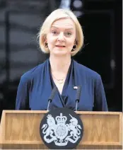 ?? Bloomberg ?? Factors contributi­ng to U.K. prime minister Liz Truss’ resignatio­n include financial market turmoil triggered by her plans to increase government borrowing and cut taxes despite an annual inflation rate above 10 percent.