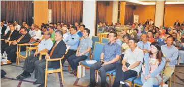  ??  ?? The SME Bank Mini Xcess programme in Bintulu hosts over 100 participan­ts.