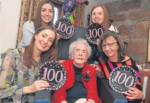  ??  ?? FAMILY: Catherine MacAulay with granddaugh­ters, from left, Vicki Wilson, Emily Veall, Kerry Wilson and daughter Helen Robertson