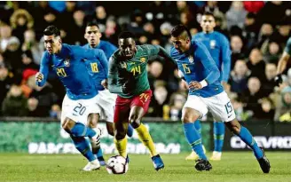 ?? Frank Augstein - 20.nov.18/Associated Press ?? Seleção brasileira enfrenta Camarões em amistoso na Inglaterra
