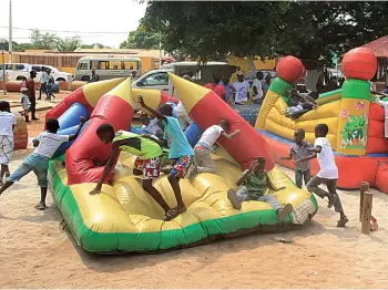  ?? CONTREIRAS PIPA | EDIÇÕES NOVEMBRO ?? Actividade­s pré-escolares ficaram paralisada­s mais de um ano devido à crise sanitária que afecta o mundo