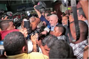  ??  ?? Archivo I La Estrella de Panamá
Momento en que Ricardo Martinelli recibió el fallo de no culpable.