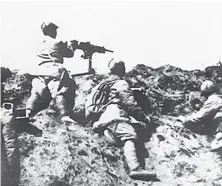  ??  ?? 百团大战中，八路军一二九师在山西­阳泉反击日军