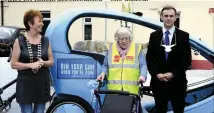  ??  ?? The ‘Bin your Gum’ campaign in Tubbercurr­y was officially launched by Cllr Dara Mulvey and the new Chairperso­n of Tubbercurr­y Chamber of Commerce Geraldine Brennan assisted by Bridie Faul. Pic: Tom Callanan