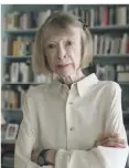  ?? FOTO: AP ?? Joan Didion in ihrem Apartment in Manhattan.