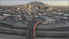  ?? CHRISTIAN CHAVEZ/AP ?? CARS LINE UP AT THE PASO DEL NORTE INTERNATIO­NAL BRIDGE in Ciudad Juarez, Mexico, below, on the border with El Paso, Texas, (top) on Nov. 8, 2021.