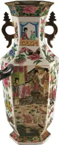  ??  ?? From left to right: Ancient Greek vase; hexagonal bottle-shaped porcelain vase with court scenes, flowers, fruits and butterflie­s, from Canton, China, Qing dynasty, 19th century; Japanese vase from the Meiji period