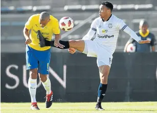  ?? Picture: GALLO IMAGES ?? KICKING ON: Matthew Rusike of City in action during the MTN 8 semifinal second Leg match.