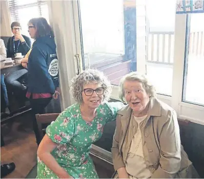  ?? ?? Alison Moorey (left) with Dame Patricia Routledge DBE