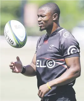  ?? Picture: Gallo Images ?? REWARDED. Wing Makazole Mapimpi will make his Sharks debut against the Lions at Ellis Park tomorrow.