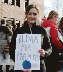  ??  ?? FORNØYD: Initiativt­aker Caroline Fjeldstad Marthinsen var godt fornøyd med oppmøtet.