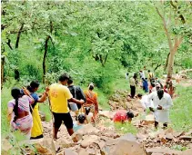  ??  ?? Devotees Trekking to Nava Narasimha Shrines in Nallamala Forest.