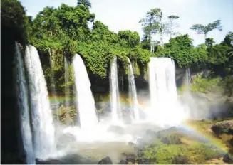  ??  ?? Agbokim-waterfalls-nigeria
D irect ion: From Abuja, the waterfall is accessible through the Makurdi-ikom Highway or YolaKatsin­a Ala- Ikom Highway. At Ikom, cabs are always waiting to convey visitors to the waterfall for a fee.
If you are coming from Lagos, a flight to Calabar eases the journey. From Calabar, you move by road to Ikom ( about two and a half hours) or Port Harcourt-uyoCalabar and Ikom.