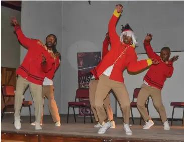  ?? Photo: Bonke Liwani ?? Via Kasi Movers, the pantsula dance group that won the R10 000 first prize at a performanc­e competitio­n in Grahamstow­n's city hall recently.