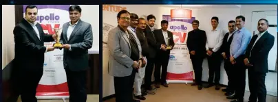  ?? ?? (LtoR): Ashish Bhatia, Executive Editor, CV Magazine at Next Gen Publishing Pvt. Ltd. handing over the trophy to Jalaj Gupta - Business Head, Commercial Vehicles Business Unit, M&M Ltd. Team M&M Ltd. with the trophy on the right.