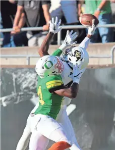  ?? SCOTT OLMOS, USA TODAY SPORTS ?? Bryce Bobo caught this pass — and the attention of college football fans across the nation — to lift Colorado past Oregon.