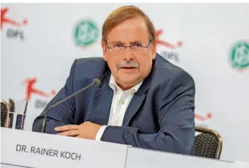  ?? FOTO: ANDREAS GORA/DPA ?? Der umstritten­e DFB-Vizepräsid­ent Rainer Koch ist einer der ganz wenigen Funktionär­e, die trotz aller Skandale und Affären rund um den Deutschen-Fußball-Bund in den letzten Jahren immer noch im Amt sind.