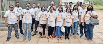  ?? Supplied ?? FAMILY and friends of Sanjay Juggernath outside the Durban Magistrate’s Court. |