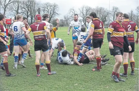  ?? ?? Jack Lewis scores a try for Peterborou­gh Lions at Towcestria­ns. Photo: Mick Sutterby.