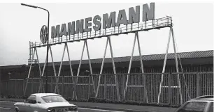  ?? ?? Vallourec übernahm das Mannesmann-Werk in Düsseldorf-Rath (Foto von 1986) und schließt es nun.