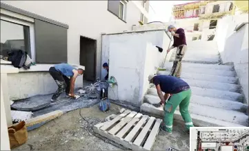  ?? (Photo Dylan Meiffret) ?? L’appli Koati permet de créer un plan visuel de pilotage (ci-contre l’université de Cannes), avant d’organiser les travaux sur le terrain.