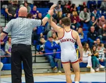  ?? SHANE PABON — FOR THE MORNING JOURNAL ?? Elyria’s Dylan Shawver is declared the winner of the 126-pound match at the Division I Midview Sectional on Feb. 29.