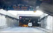  ?? (Photo G. L.) ?? L’accident s’est produit au niveau de la sortie Verany dans le tunnel Liautaud. Un endroit extrêmemen­t dangereux, en raison d’infiltrati­ons d’eau.