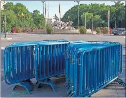  ??  ?? CIBELES. Los madridista­s llenarán esta plaza si llega la Decimoterc­era.