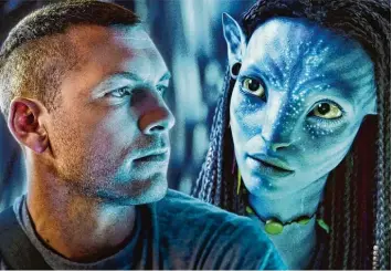  ?? Foto: Twentieth Century Fox, RTL ?? Jake Sully (Sam Worthingto­n) soll die Na’vi infiltrier­en. Als aber die Na’vi Neytiri (Zoe Saldana) Jakes Leben rettet, verändert das alles.