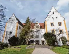  ?? Foto: Hubert Raab ?? Das Schloss Haslangkre­it bei Kühbach heute.