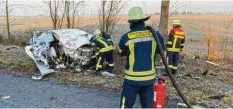  ?? Foto: Berufsfeue­rwehr Augsburg ?? Nach dem schweren Unfall vor knapp drei Wochen auf der B17 bei Augsburg wurde gegen den Fahrer Haftbefehl erlassen.