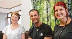  ?? Foto: Dorina Pascher ?? Sie kümmern sich um gesundes Essen am Gymnasium St. Stephan (von links): Ernäh rungscoach Anja Häußler, Schulcafé Inhaber Peter Doehner und Verpflegun­gsbeauf tragte Andrea Losch.