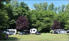  ??  ?? Le Moulin de Campech accueille les campeurs les caravanes et les camping-cars.