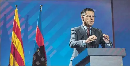  ?? FOTO: EFE ?? Josep Maria Bartomeu, en la pasada asamblea de socios en la que ya defendió y mostró su apoyo a la institucio­nes catalanas