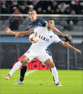  ?? Picture: GETTY IMAGES ?? MAMELODI SIDE NEXT: Kashima Antlers’ Fabricio, front, and Auckland City’s Angel Berlanga compete for the ball during their Fifa Club World Cup playoff at Japan’s Internatio­nal Stadium Yokohama