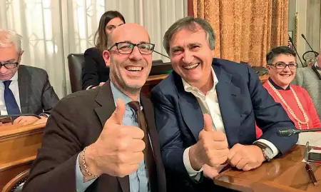  ??  ?? La vicenda
Ca’ Farsetti ha approvato il bilancio di previsione 2018 con un giorno di anticipo
Nel lungo intervento il sindaco ha attaccato tutti quelli che lo hanno criticato
Dure le accuse a M5s, Ottavio Serena, Monica Sambo