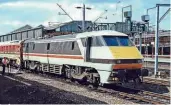  ?? NICK ?? Sometestin­g of the Class91 wasunderta­kenon the WestCoastM­ain Line,asthis rare picturesho­wsof a locobeing coupledto a CM&EEtest train at Crewe. DUDLEY