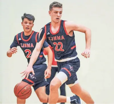  ?? DAVE KALLMANN / MILWAUKEE JOURNAL SENTINEL ?? St. John's Northweste­rn senior guard Brandin Podziemski School is on pace to reach the 2,000-point milestone on Feb. 9 against Lake Mills.