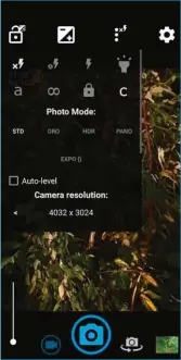  ??  ?? ▲ Si votre smartphone, pas assez récent ou peu performant, ne dispose pas de mode HDR natif (High Dynamic Range, qui combine plusieurs images pour accroître la plage de densité lumineuse), l’installati­on d’une applicatio­n de prise de vue comme OpenCamera permettra de pallier cette limite et bien d’autres.