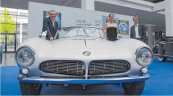  ?? FOTO: MAYER ?? Herausrage­ndes Exponat auf der Klassikwel­t: ein BMW 507, die Designer-Ikone unter den Oldtimern.