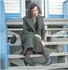  ?? DUNCAN DEYOUNG/MONGREL MEDIA, TNS ?? Sally Hawkins plays Canadian folk artist Maud Lewis in "Maudie."