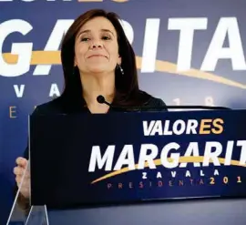  ??  ?? ACTO. Margarita Zavala, ayer, al presentar su nueva imagen rumbo a los comicios.