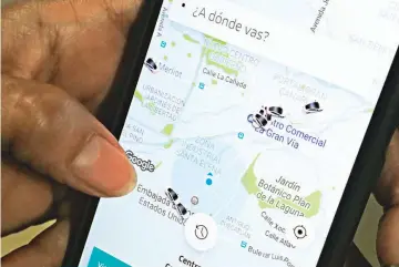  ??  ?? Apoyo. El MINEC indica que Uber sirve de apoyo financiero para muchas familias y promueve la innovación y tecnología.